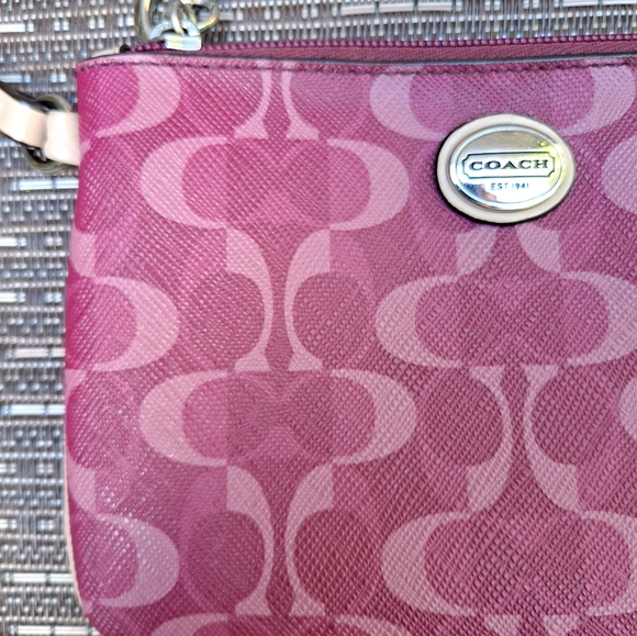 Coach Fuchsia Pink Small Zip Top Clutch Wristlet - Picture 2 of 12